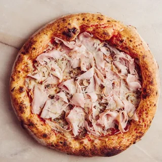 Pizza Prosciutto e Funghi de Infraganti Pizza Bar Murcia