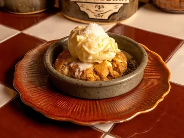 Cookie Raffaello con helado de La Cookilería