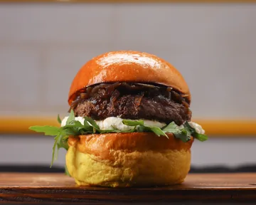 Hamburguesa La cabrona de Impala Burger & Wings