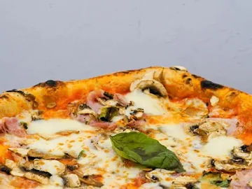 Pizza Porchetta de Mano a Mano · Murcia Centro